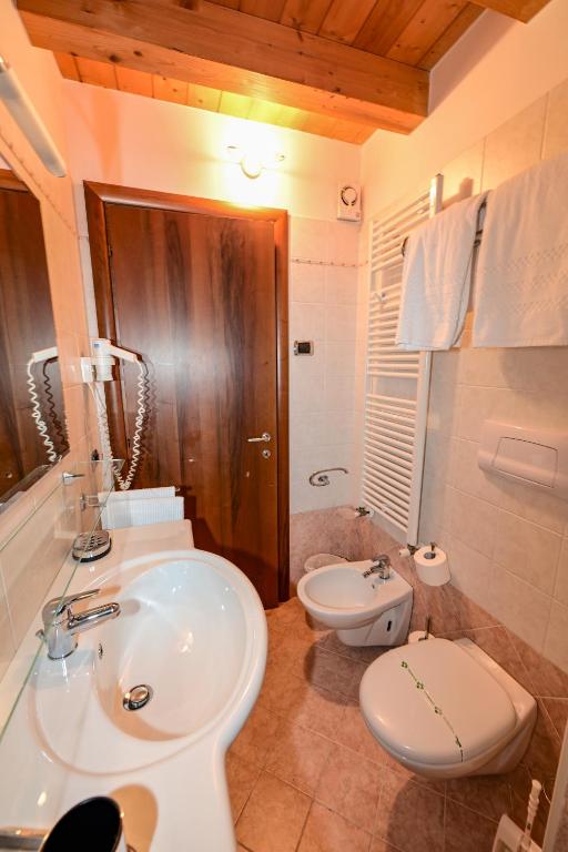 Koupelna v ubytování Hotel La Fenice e Sole
