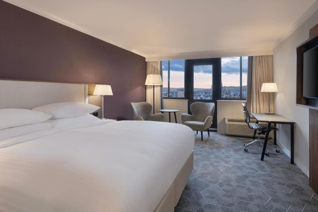 
Executive King Room - Lounge Access
