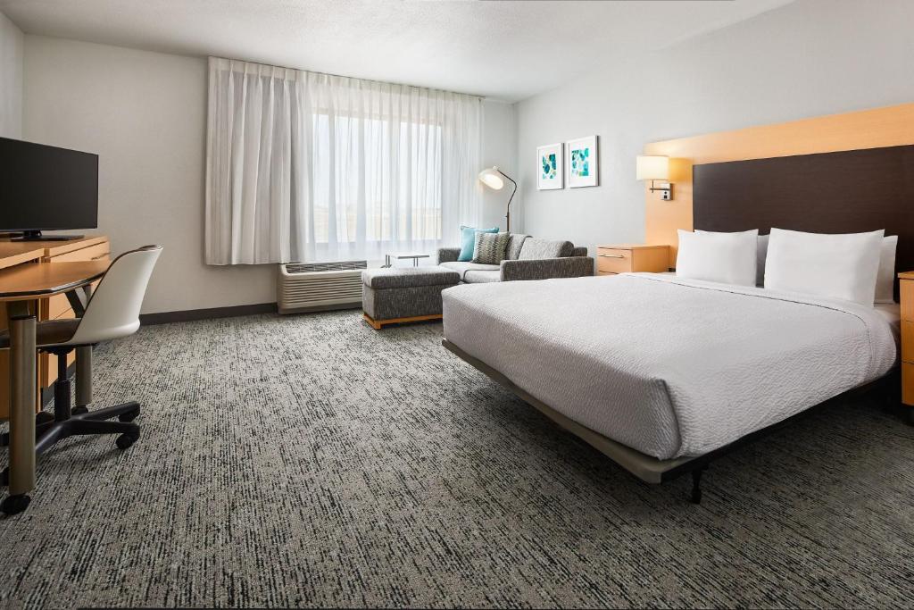 TownePlace Suites by Marriott Garden City - King Studio With Sofa Bed