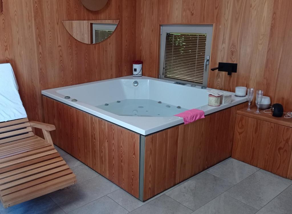 Koupelna v ubytování BIG BERRY KOLPA - KIWI mobile house, Metlika