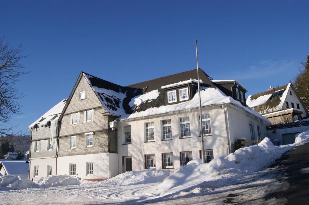 Bed and Breakfast Am Knittenberg v zimě