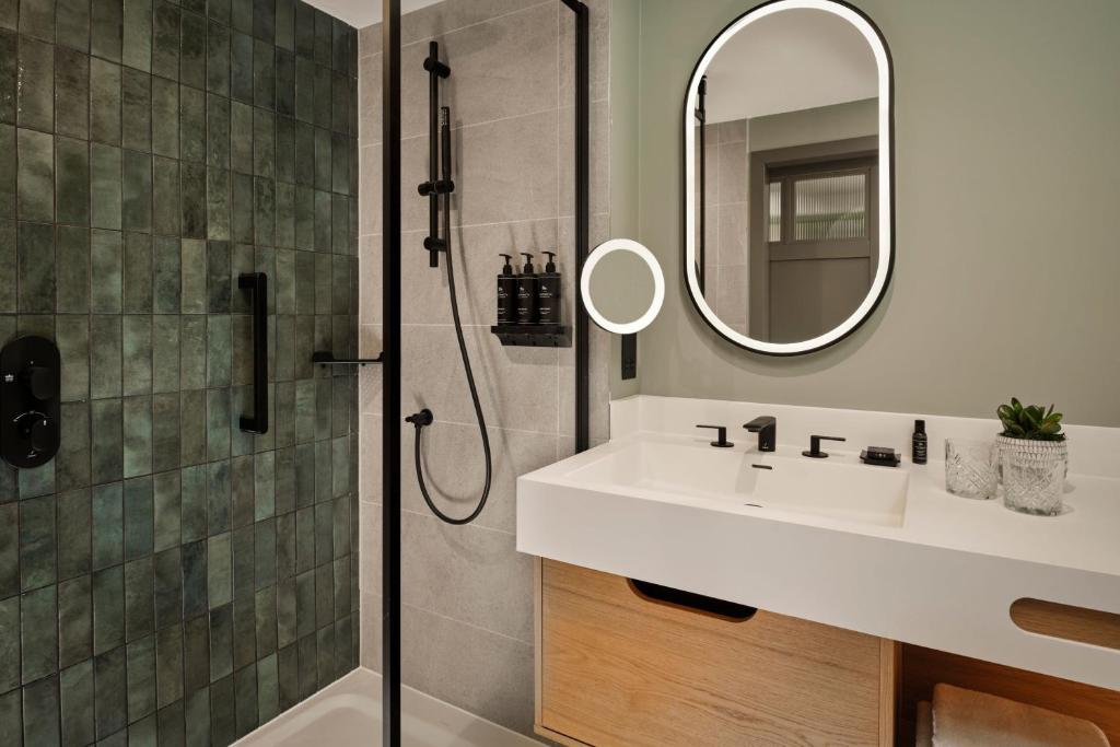 The Reach at Piccadilly, Manchester, a Tribute Portfolio Hotel - Resim 45