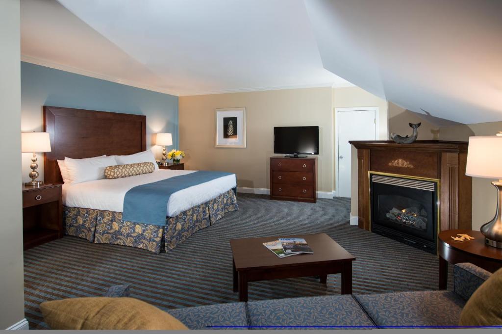 Union Bluff Hotel & Meeting House - 