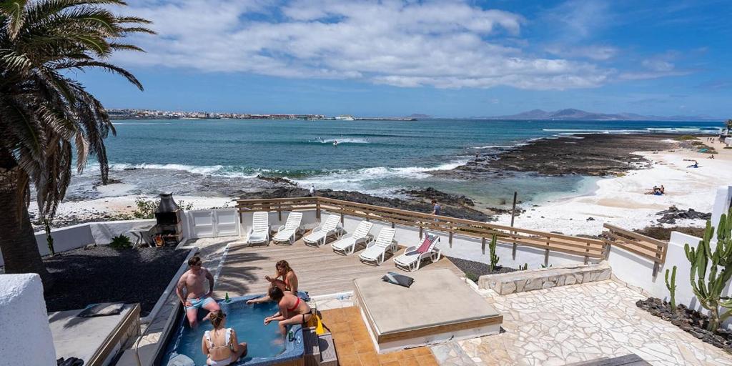 Gallery image of Wave Rider Surf Villa in Corralejo