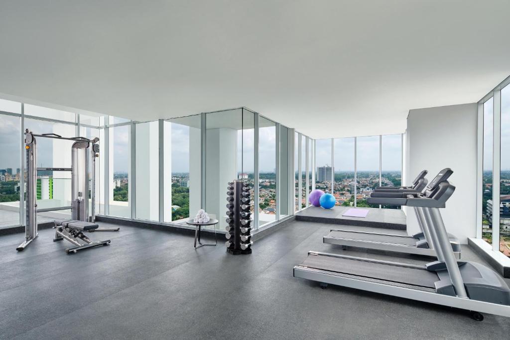 Fitness centrum a/nebo fitness zařízení v ubytování Aloft South Jakarta