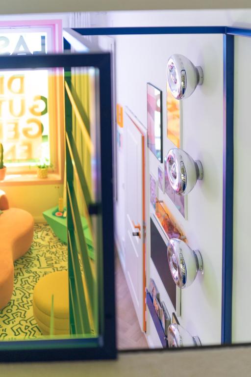 RetroPop Design Apartment , Designerzimmer für je 2 Personen, Top Lage, WIFI - Resim 12