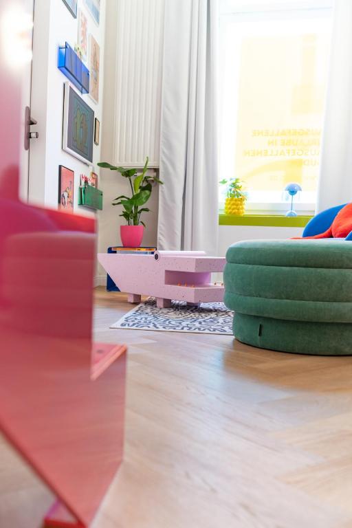 RetroPop Design Apartment , Designerzimmer für je 2 Personen, Top Lage, WIFI - Resim 24