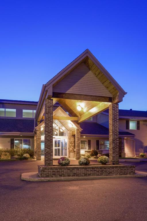 AmericInn Rhinelander