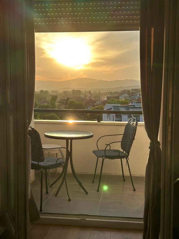 Pogled na planine ili pogled na planine iz apartmana