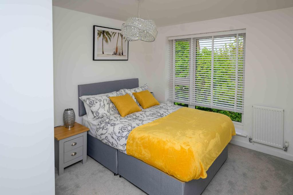 Katil atau katil-katil dalam bilik di Modern Luxury 5 Bedroom House