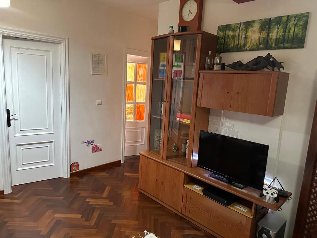 TV a/nebo společenská místnost v ubytování apartamento centrico cambados