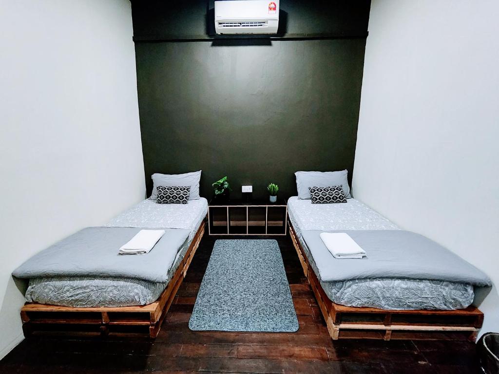 Upspot Kuching Waterfront Premium Hostel - Habitación Doble Económica
