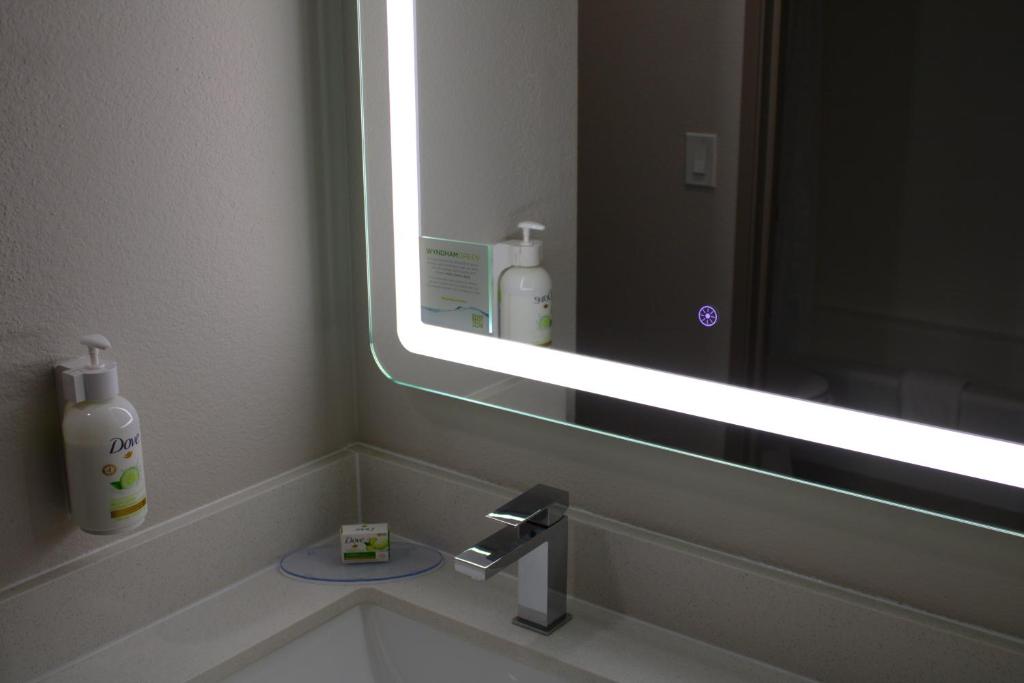 Baymont Inn & Suites San Marcos photo