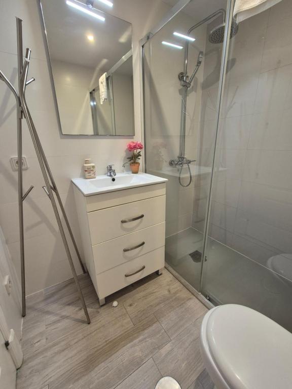 Koupelna v ubytování TOP APARTMENT! Frente al mar y gran terraza