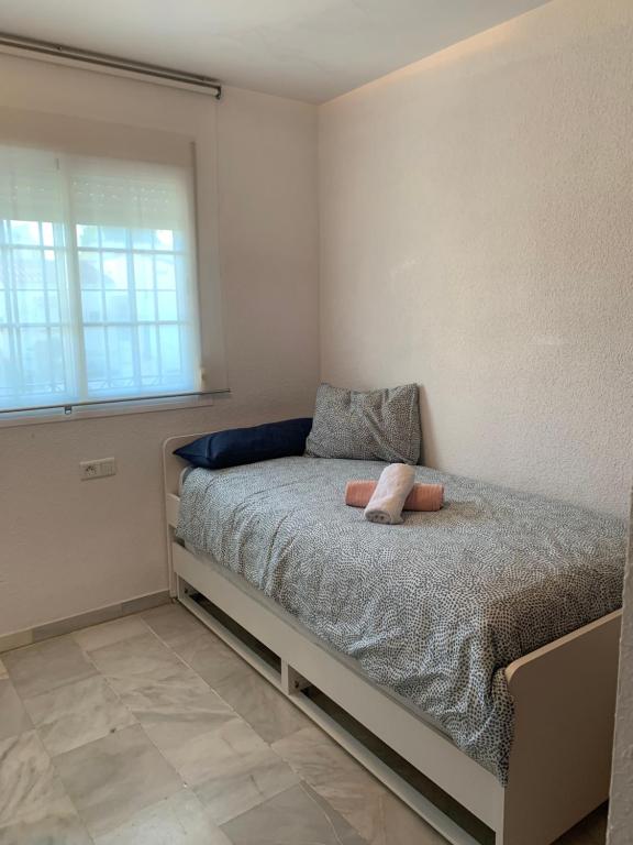 Postel nebo postele na pokoji v ubytování Apartamento Carihuela a 300 metros playa