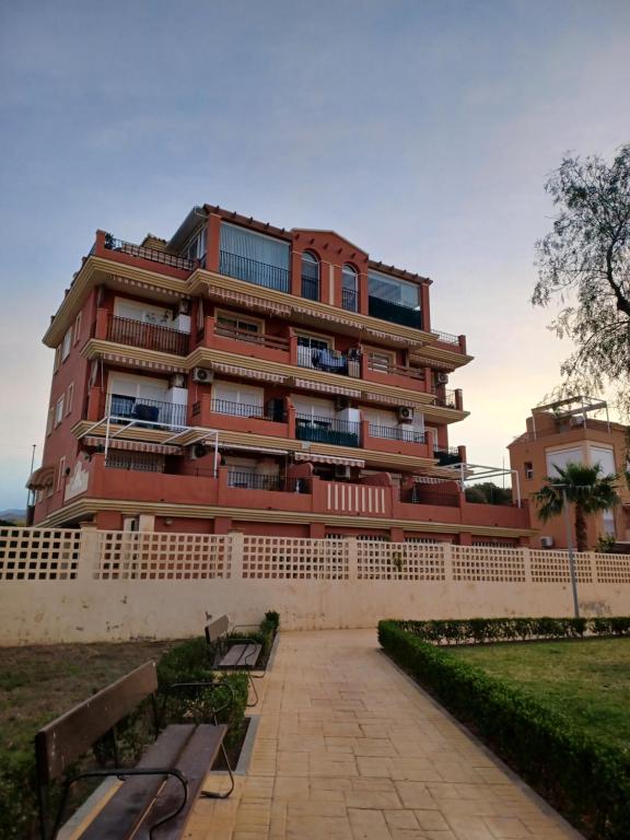 Budova, v ktorej sa apartmán nachádza