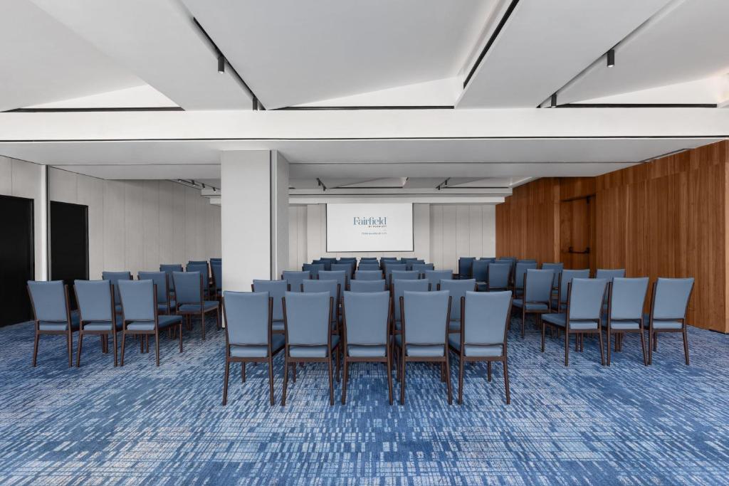 Konferenční prostory v ubytování Fairfield by Marriott Cebu Mandaue City
