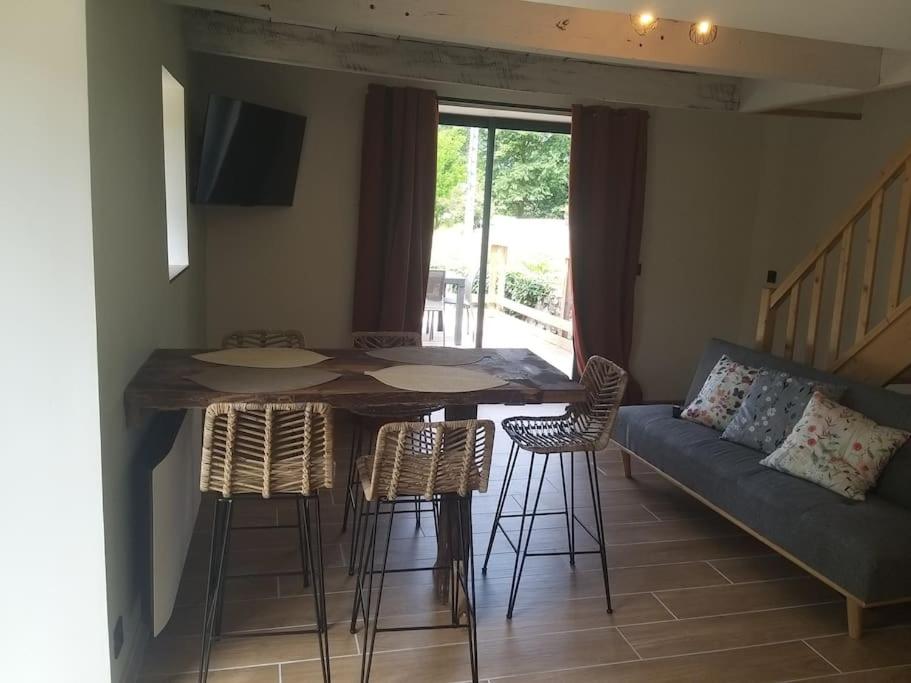 Posezení v ubytování Gîte confortable à la campagne