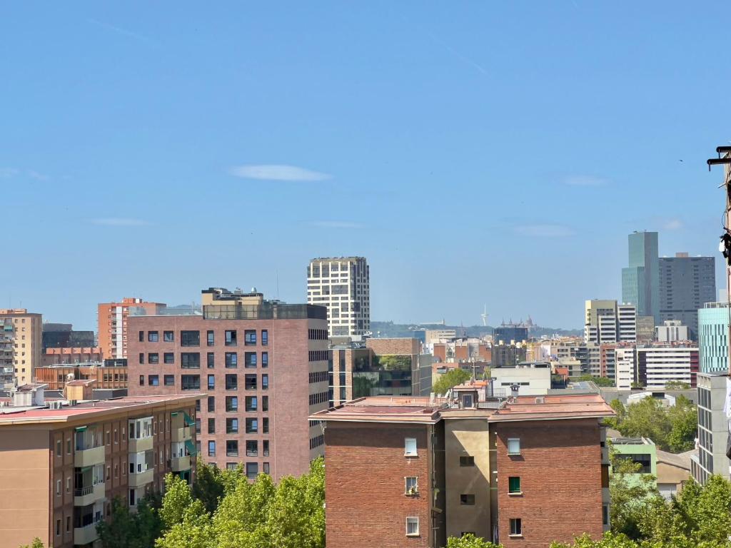 Nespecifikovaný výhled na destinaci Barcelona nebo výhled na město při pohledu z apartmánu