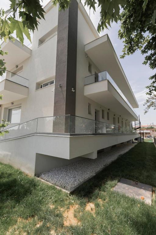 Budova, kde se aparthotel nachází