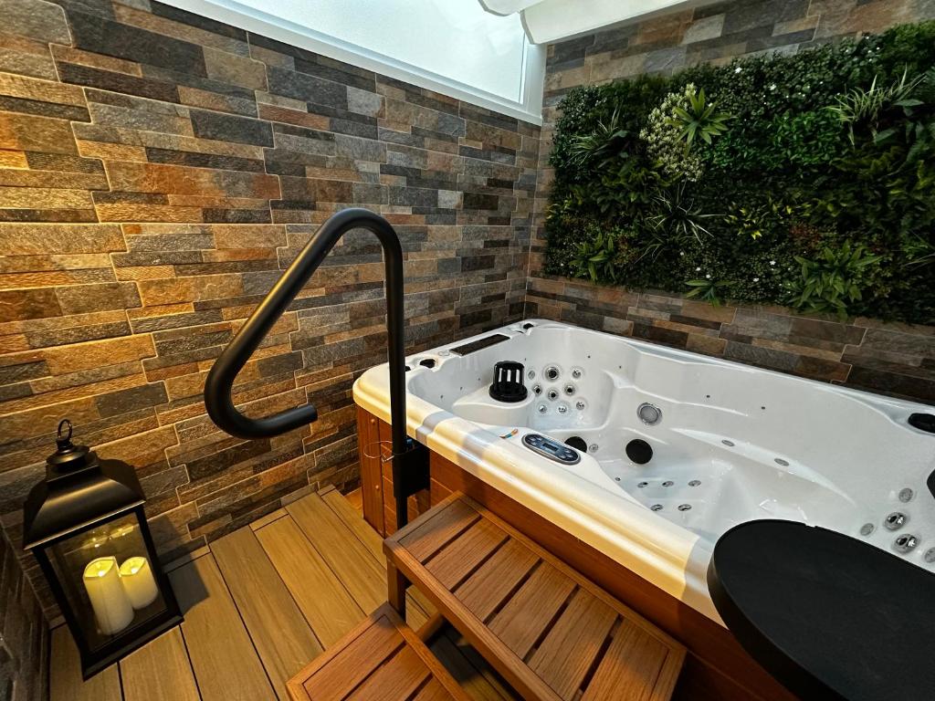EXCLUSIVO Design Suite Luxury Love and Spa Jacuzzi y Sauna Privados