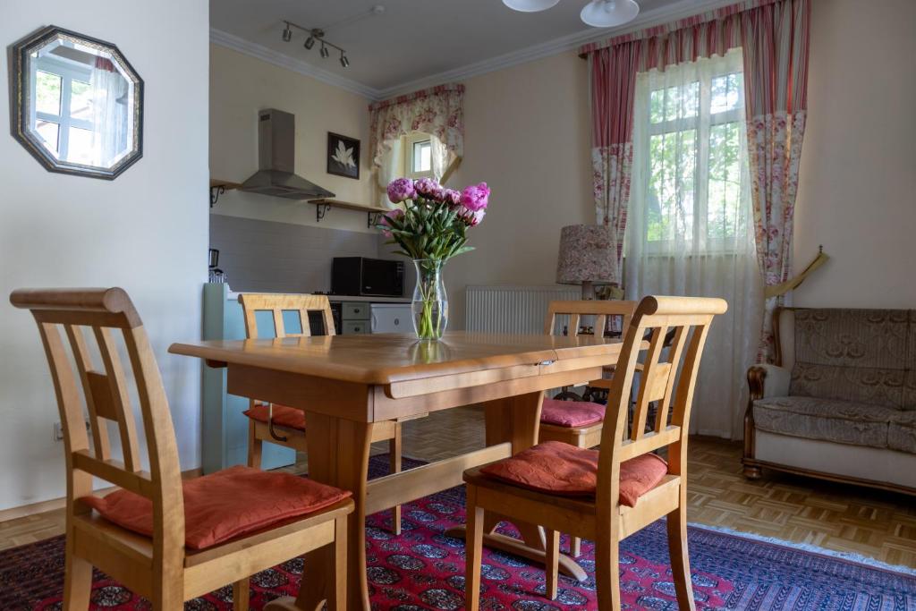 Hotel Weisses Haus - Apartamento De Vacaciones A