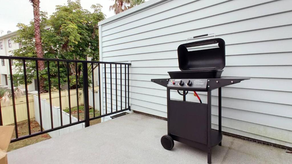 Big Save at St Lukes Quiet House - Resim 38