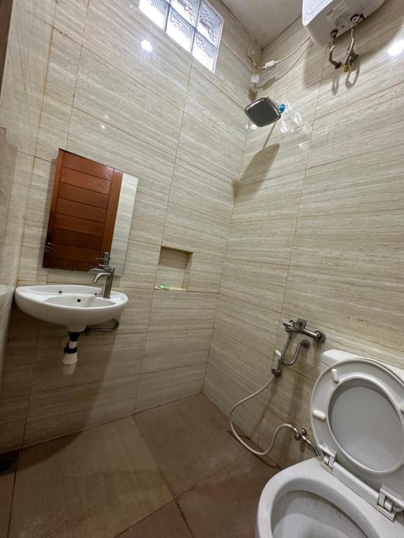 Kubu Alvian Guest House - Deluxe Double Room