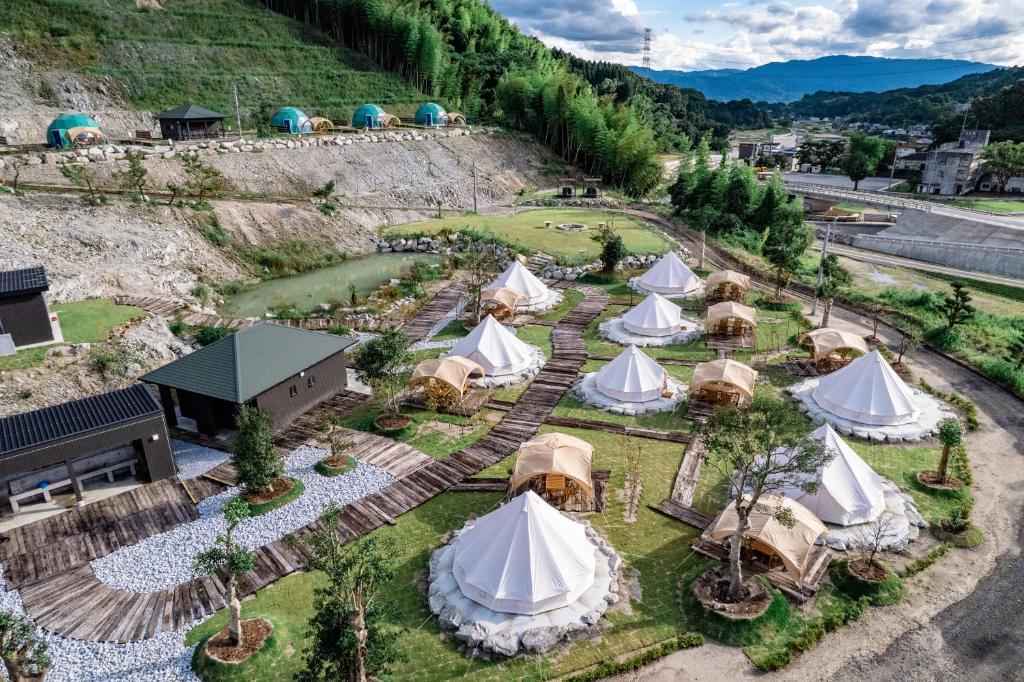 Příroda nedaleko luxury tent