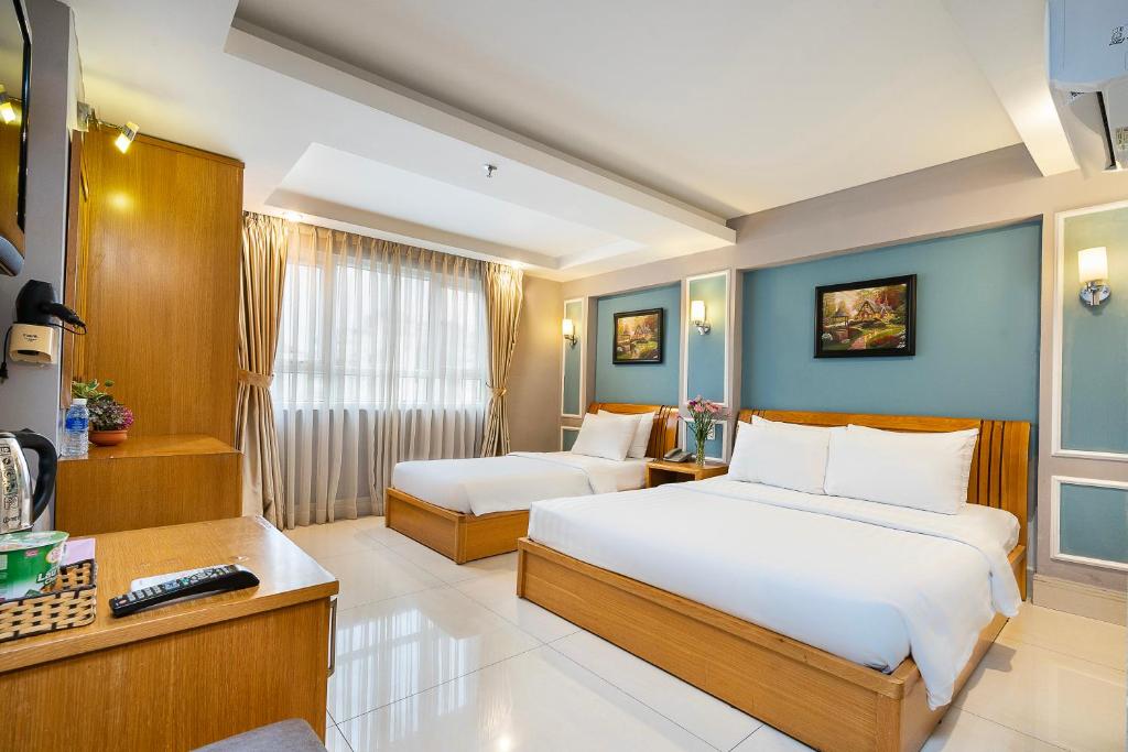 Lucky Star Hotel 146 Nguyen Trai - Suite With City View