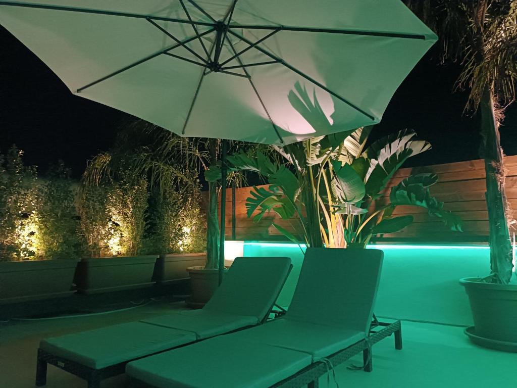 The swimming pool at or close to B&B Villa Lidia
