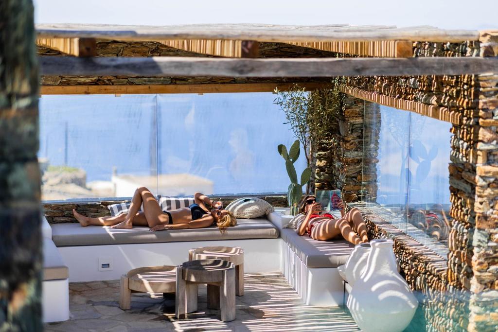 Istumisnurk majutusasutuses Makarias Traditional Luxury Villas