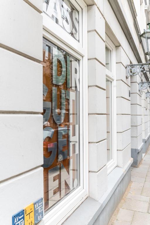 RetroPop Design Apartment , Designerzimmer für je 2 Personen, Top Lage, WIFI - Resim 40