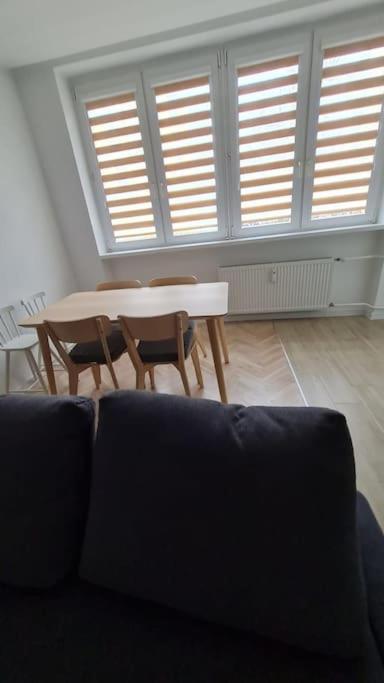 Posedenie v ubytovaní Mieszkanie w Gdyni