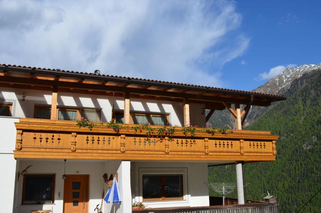Nespecifikovaný výhled na hory nebo výhled na hory při pohledu z apartmánu