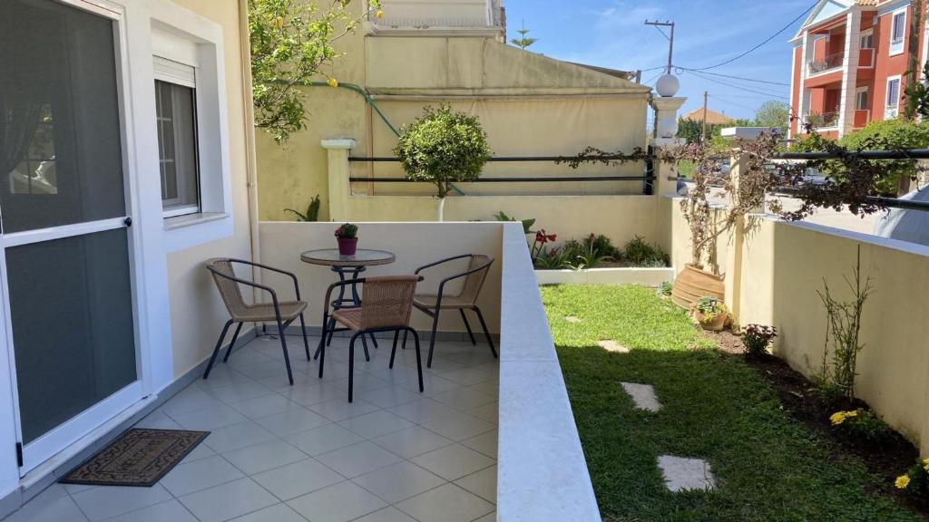 Balkon lub taras w obiekcie Lefkada Blue - Apartments