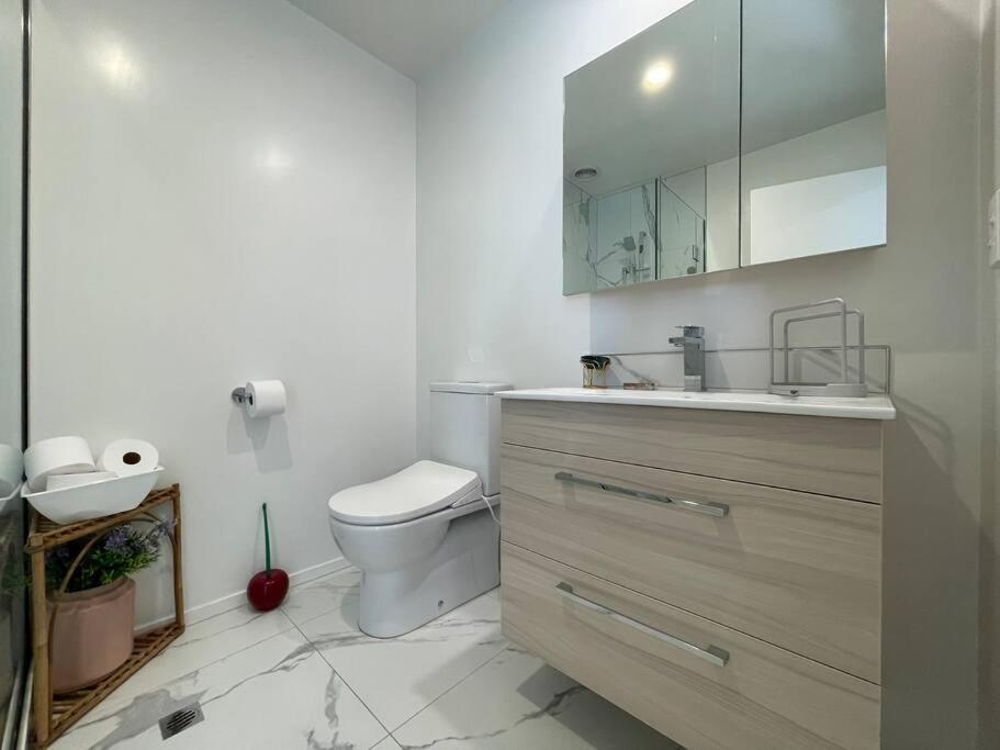 CBD 2 Bedroom Parkside Living By Hagley with Free Parking - Resim 16