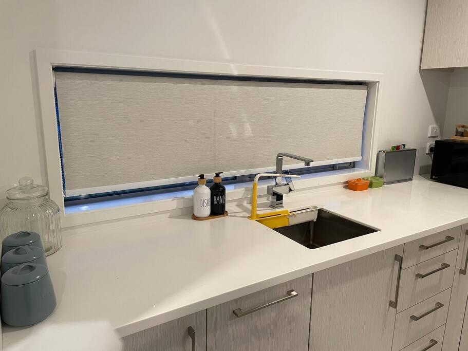 CBD 2 Bedroom Parkside Living By Hagley with Free Parking - Resim 27