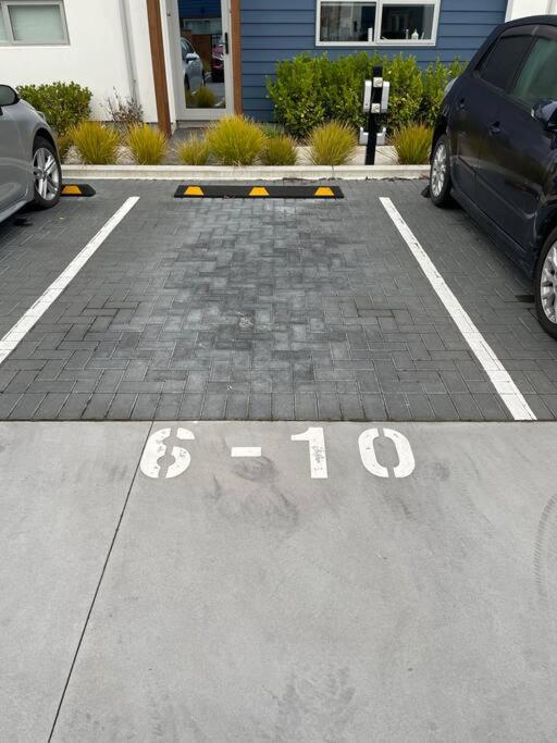 CBD 2 Bedroom Parkside Living By Hagley with Free Parking - Resim 30