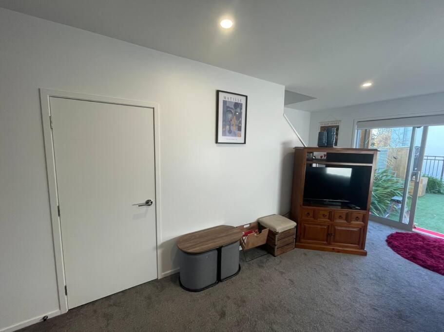 CBD 2 Bedroom Parkside Living By Hagley with Free Parking - Resim 43