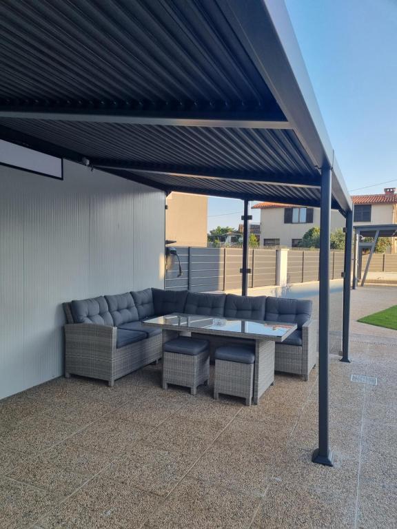 Patio nebo venkovní prostory v ubytování Apartmani Donella