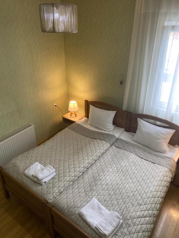 Postel nebo postele na pokoji v ubytování Hillside Guesthouse