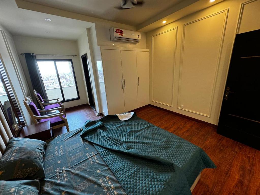 Grand atrium, Faisalabad (updated prices 2024)