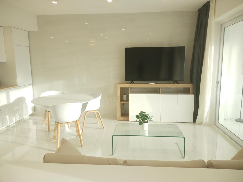 Smart Luxury Suites & Apartments - Apartamento Con Terraza