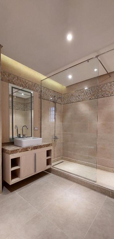 Koupelna v ubytování Azur One Eleven Hotel Alamein