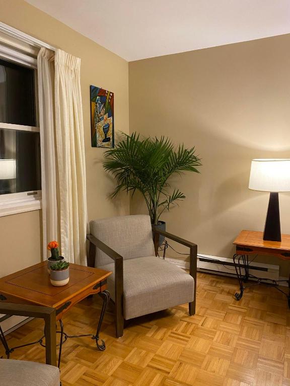 Posezení v ubytování Downtown Halifax suites