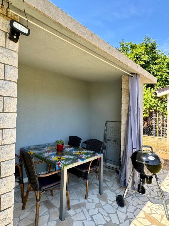 Zdjęcie z galerii obiektu Enna Apartment B Meerblick perfect location w Medulinie