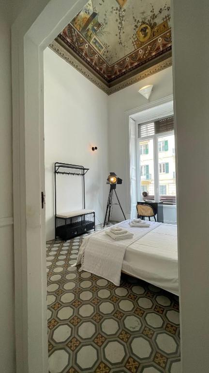 A bed or beds in a room at DonnaFrancaFlorio