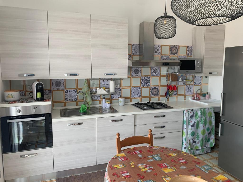 Cucina o angolo cottura di Andrea's Home