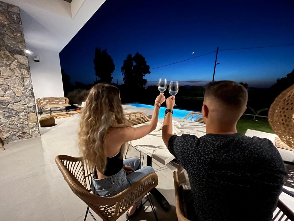 Hosté ubytování Aphrodite Luxury Suites with private heated pools